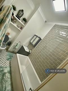 undefined, Whitehorse Lane, London, SE25