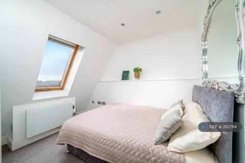 1 bedroom flat to rent, St Pancras Way, London, NW1