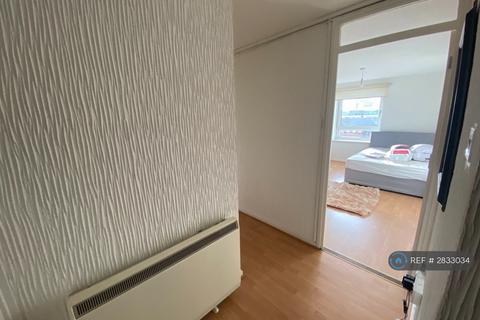 undefined, Taylor Place, Glasgow, G4