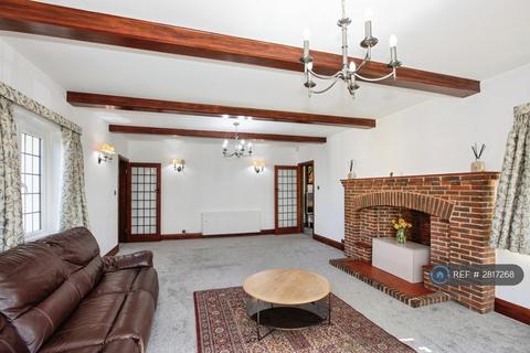 5 bedroom detached house to rent, The Gallop, Sutton, SM2