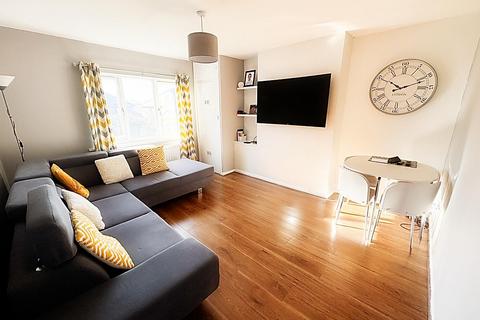 2 bedroom flat for sale, High Street East, Wallsend