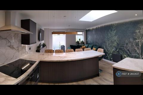 undefined, Hove, Hove, BN3