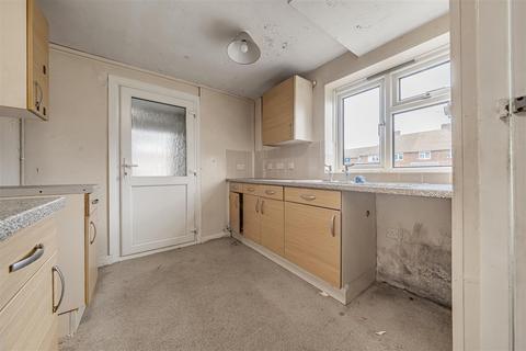 3 bedroom semi-detached house for sale, Westmead, Windsor