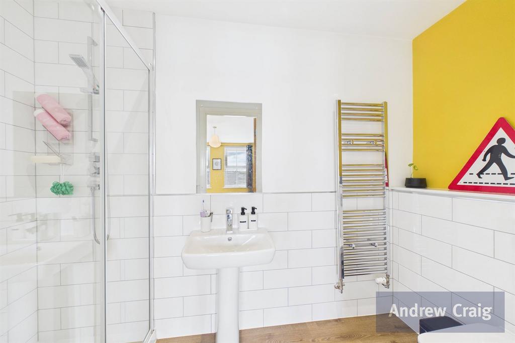 En Suite Shower Room