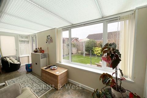 4 bedroom semi-detached house for sale, Thames Way, Worthing BN13