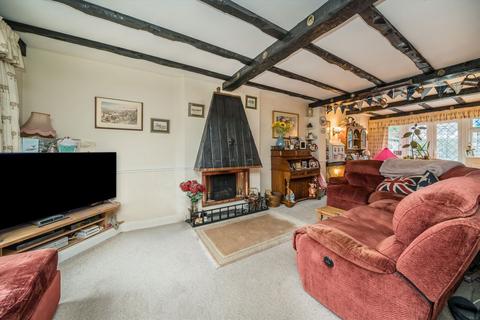 undefined, Elm Road, Chessington KT9