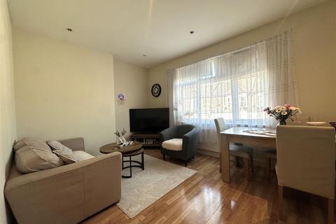 undefined, Bruce Grove, Watford WD24