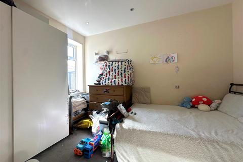 undefined, Bruce Grove, Watford WD24
