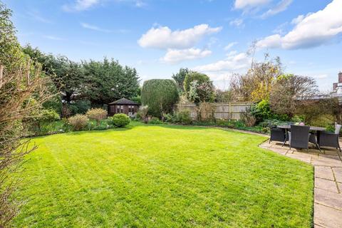 4 bedroom detached house for sale, Fiddicroft Avenue, Banstead