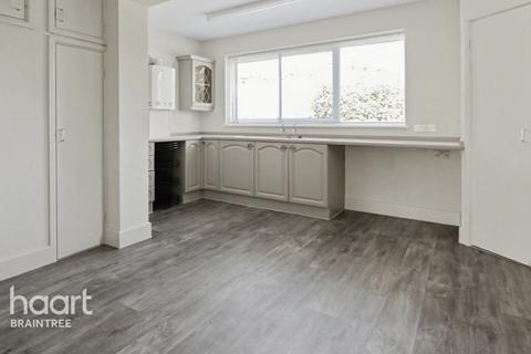 4 bedroom detached house for sale, Marshalls Road, Braintree