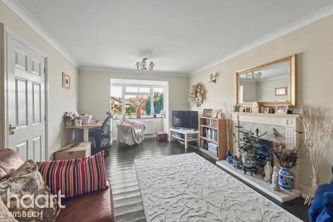 4 bedroom detached house for sale, Hagbech Hall Close, Emneth