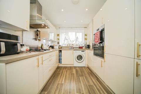 3 bedroom semi-detached house for sale, The Sidings, Mendlesham, Stowmarket, Suffolk, IP14