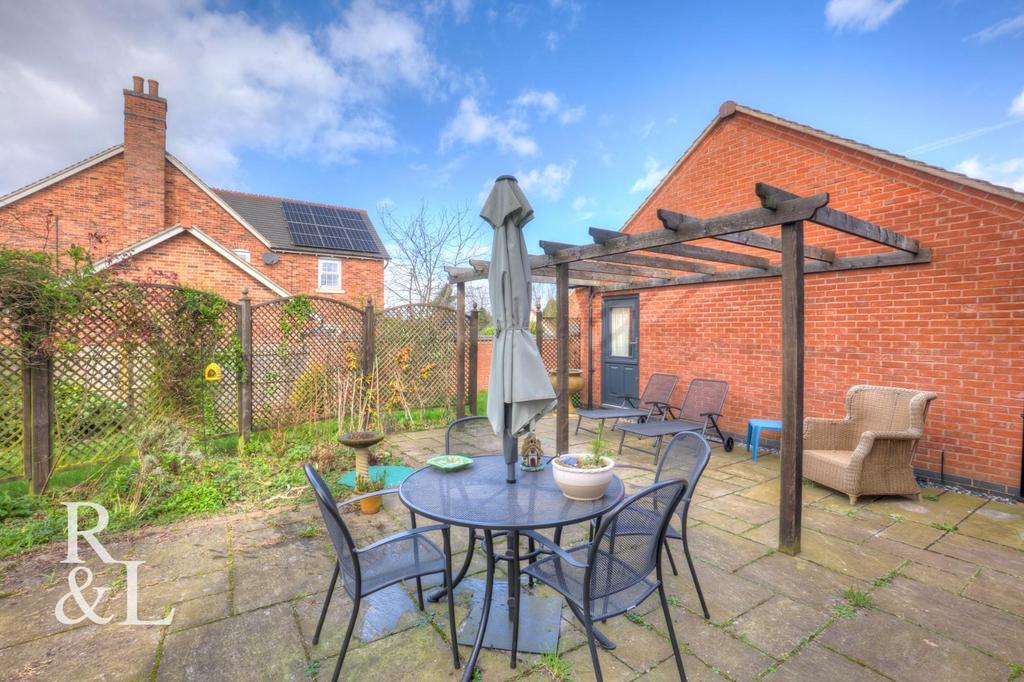 1 Kiln Close (19).jpg