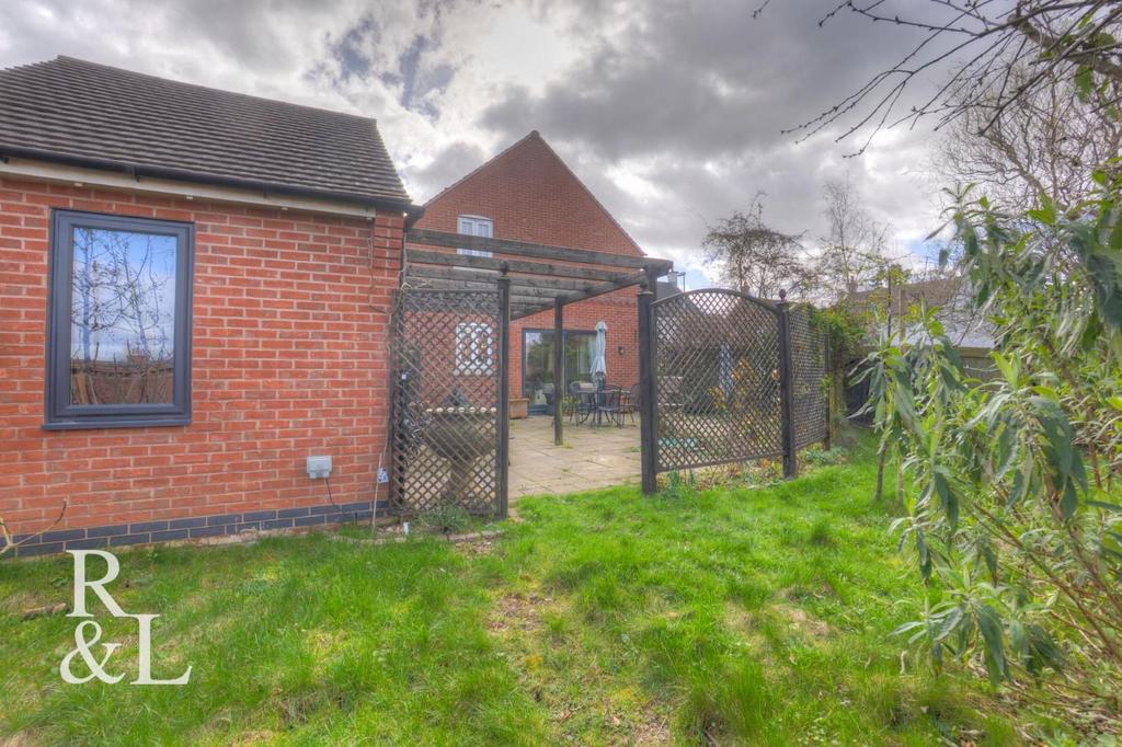 1 Kiln Close (17).jpg