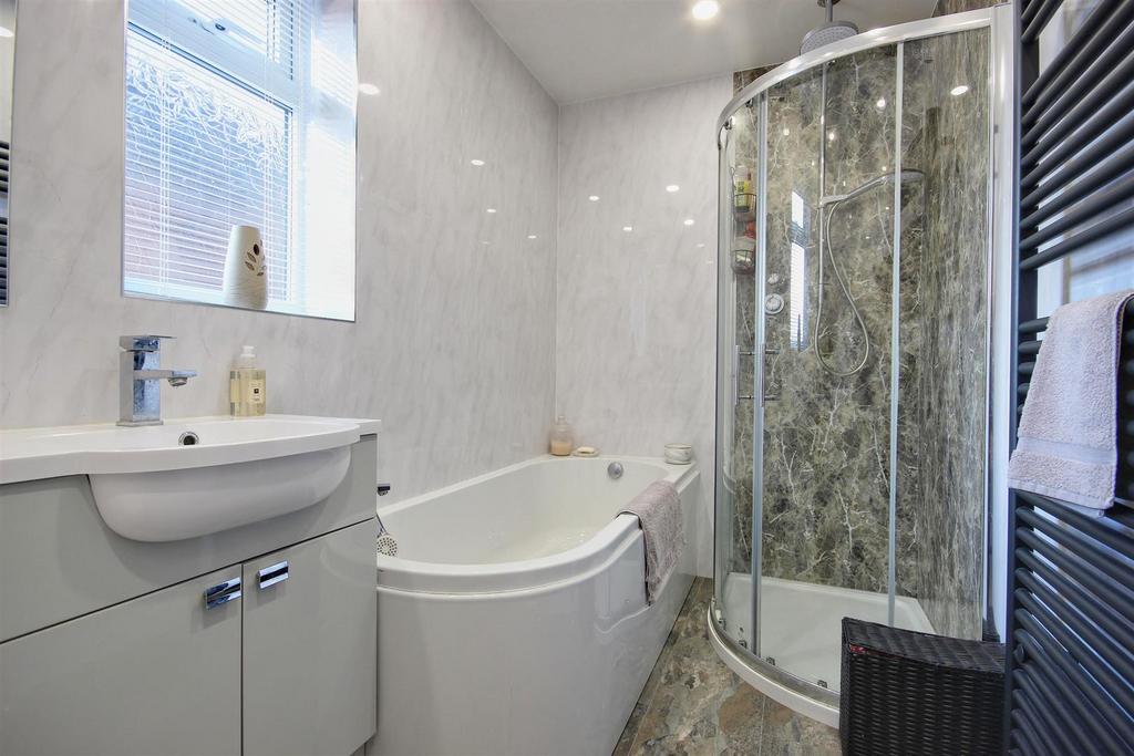 Bathroom/w.c.