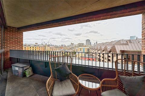 2 bedroom flat for sale, Yeo Street, London, E3