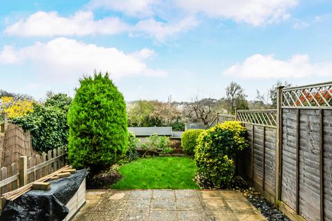 undefined, Croft Road, Surrey GU7