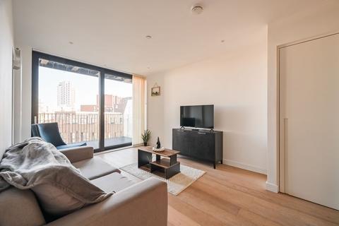 2 bedroom flat for sale, Royal Wharf, E16, Royal Docks, London, E16