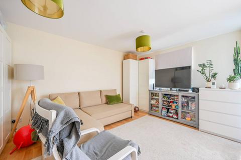 Fishguard Way, Gallions Reach, London, E16