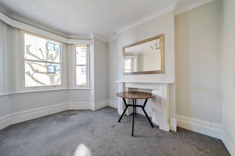 Effie Place, Fulham Broadway, London, SW6