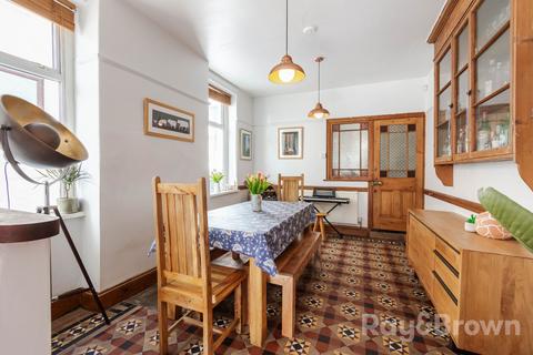 4 bedroom terraced house for sale, Cardiff CF24