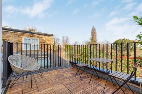 3 bedroom terraced house for sale, St. Hildas Road, London SW13