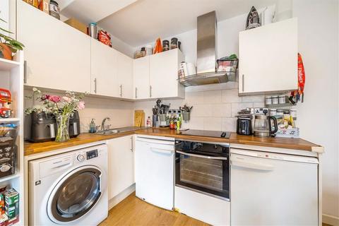 2 bedroom flat for sale, Adelaide Road, London NW3