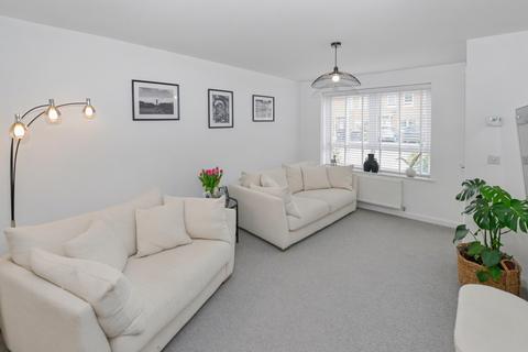 2 bedroom terraced house for sale, 40 Peregrine Way, Warwick, CV34 6WP