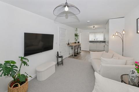 2 bedroom terraced house for sale, 40 Peregrine Way, Warwick, CV34 6WP