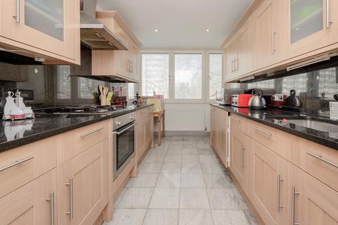 4 bedroom flat for sale, Hyde Park Crescent, W2