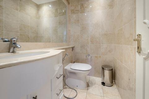 4 bedroom flat for sale, Hyde Park Crescent, W2