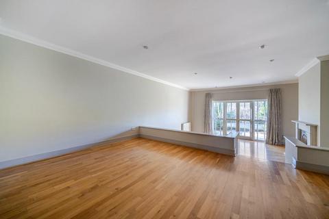 undefined, Virginia Water,  Surrey,  GU25