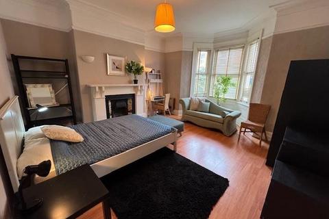 2 bedroom apartment to rent, Bayswater Road, West Jesmond, Newcastle, Tyne and Wear