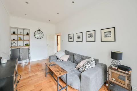 undefined, Park Avenue, Mitcham, CR4