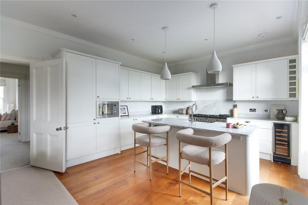 Kitchen/Reception Rm