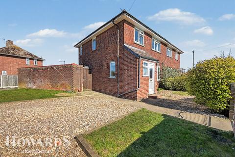 3 bedroom semi-detached house for sale, St Hughs Green, Gorleston