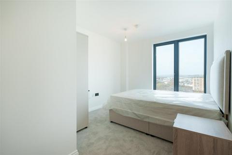 2 bedroom apartment to rent, Springwell Gardens, Springwell Road, Leeds LS12