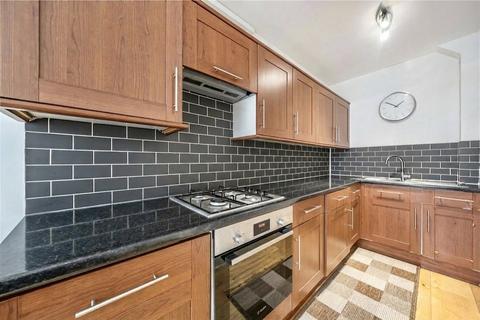 1 bedroom apartment for sale, Wandsworth High Street, London