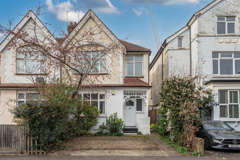 3 bedroom property for sale, The Limes Avenue, London, N11