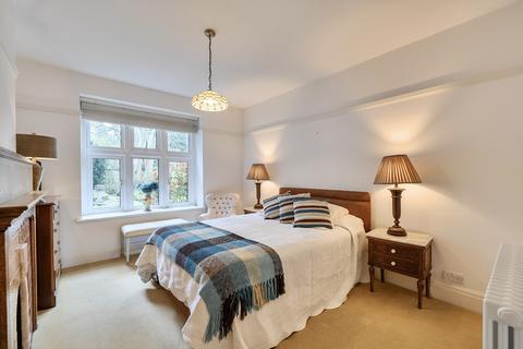 undefined, Ashley Road, Epsom, KT18