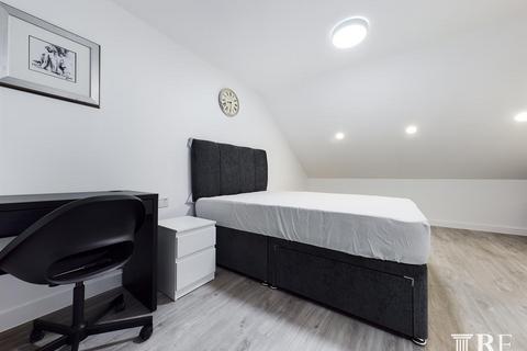 undefined, Reynolds Drive, Edgware. HA8 5PY