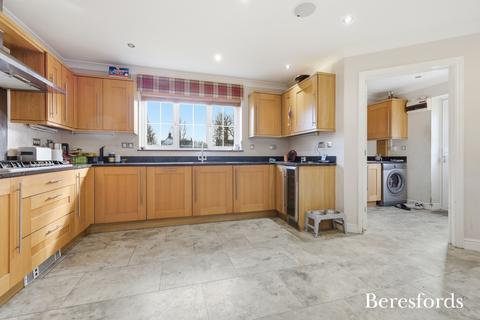 5 bedroom detached house for sale, Champneys Way, Little Canfield, CM6