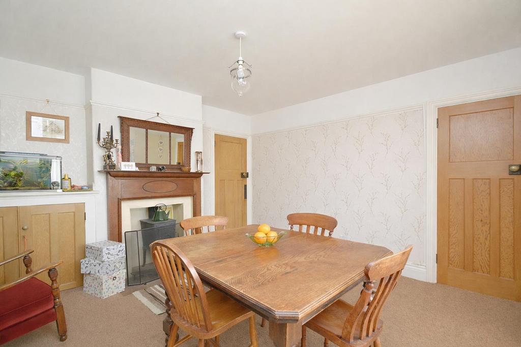 Dining Room1.PNG