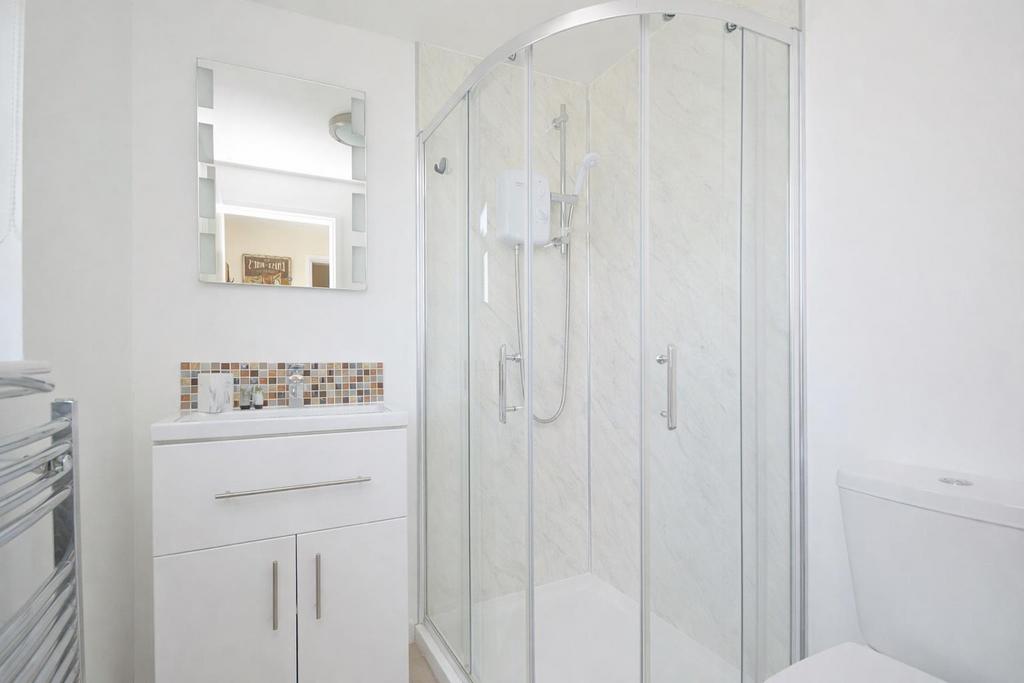 Cabin Shower Room.PNG