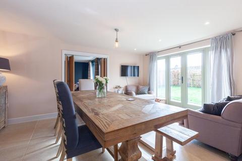 4 bedroom house for sale, Shepherds Close, Weston-On-The-Green OX25