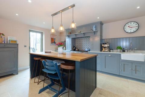 4 bedroom house for sale, Shepherds Close, Weston-On-The-Green OX25