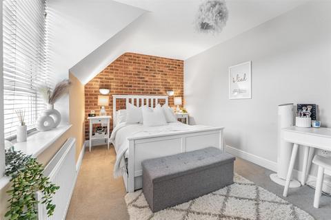 2 bedroom semi-detached house for sale, Moorhen Close, Marsh Gibbon OX27