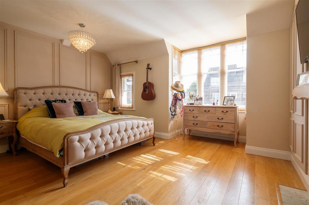 Bednroom 3.jpg