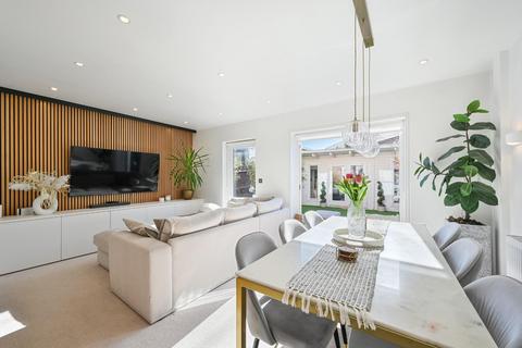 undefined, Burnhams Grove, Epsom