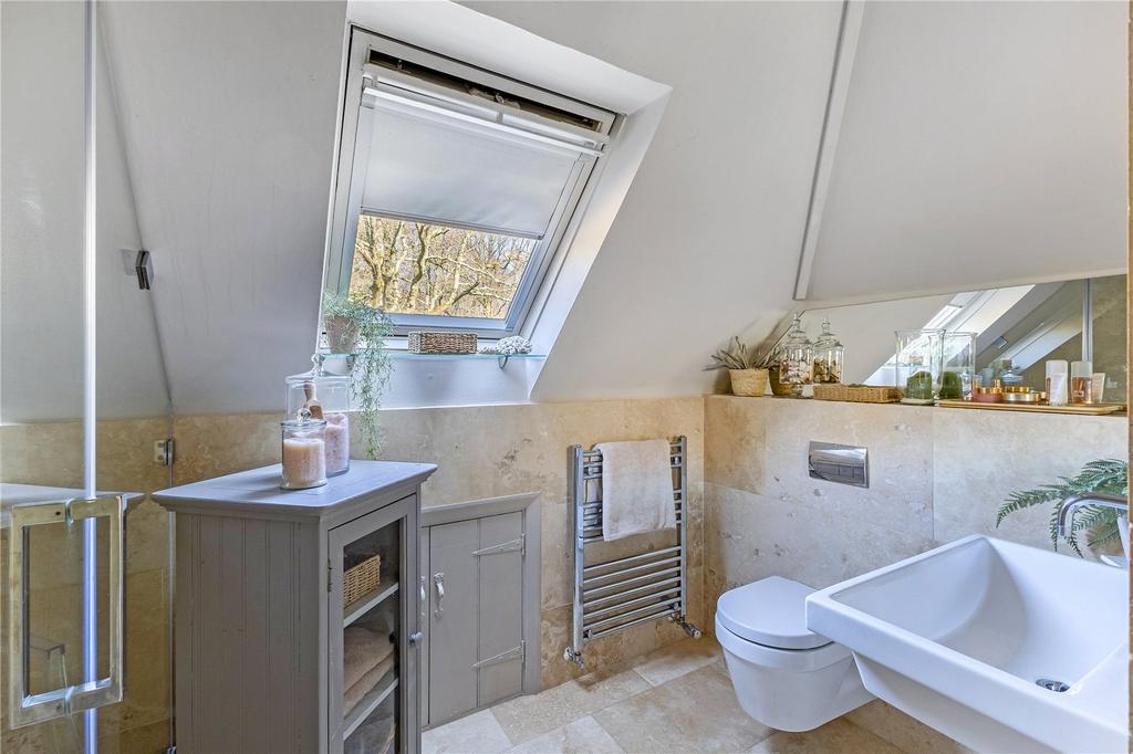 Ensuite